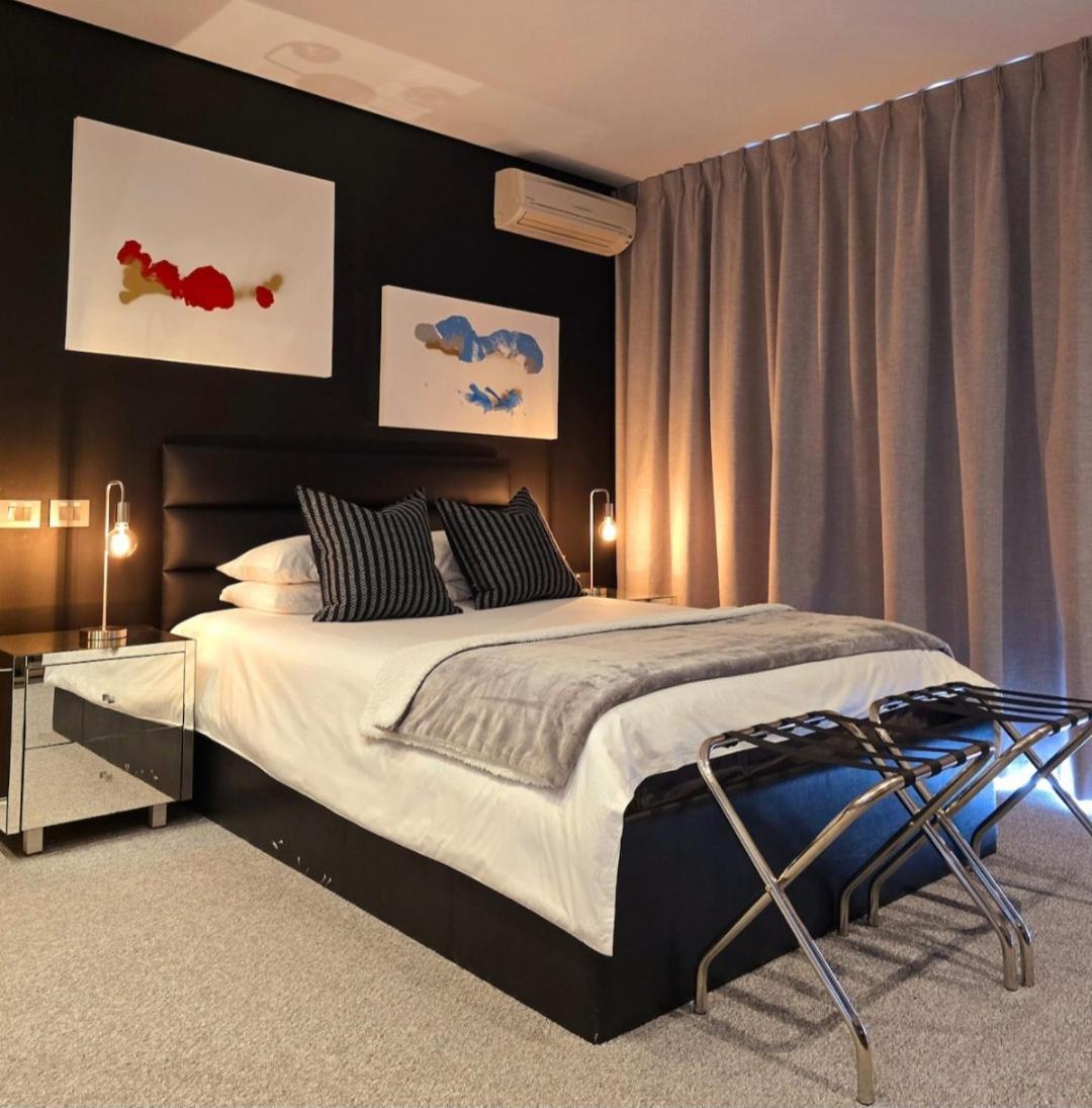 Luxury Penthouse With Private Pool * Cape Town
