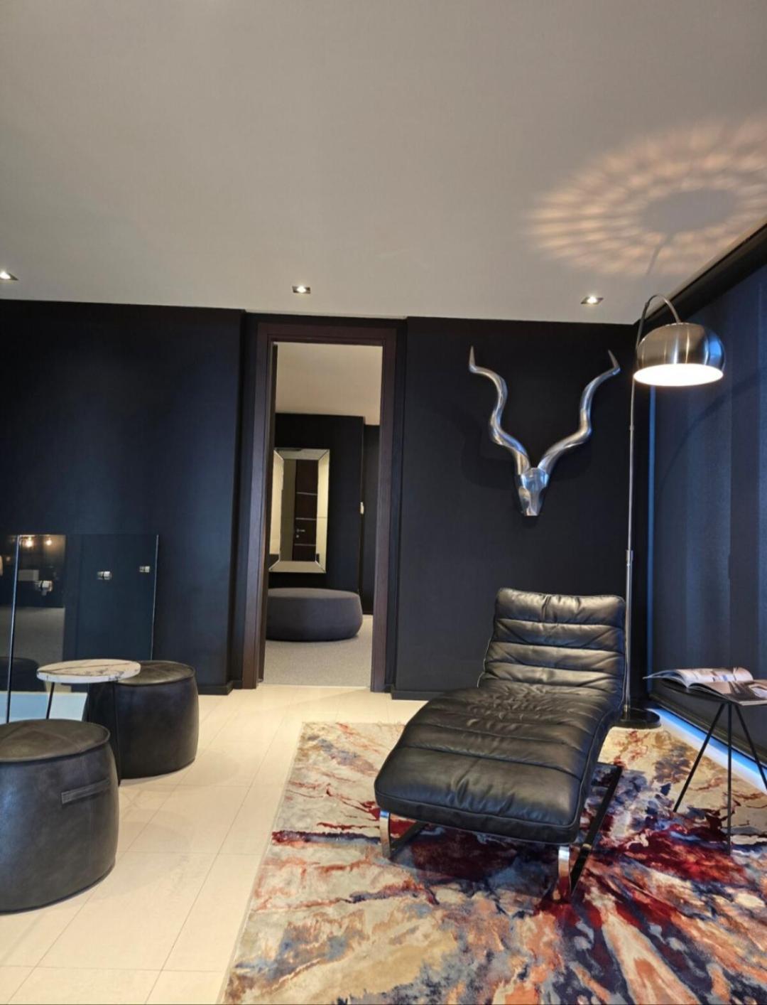 Luxury Penthouse With Private Pool Apartment *