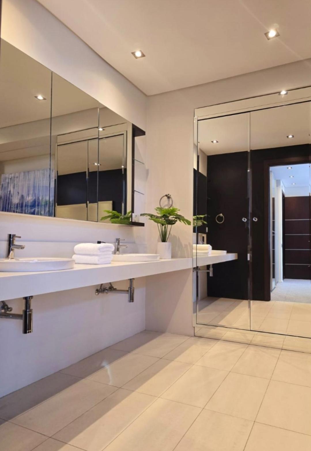 Luxury Penthouse With Private Pool Cape Town