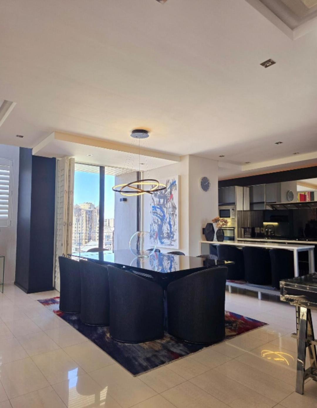 Luxury Penthouse With Private Pool Apartment *